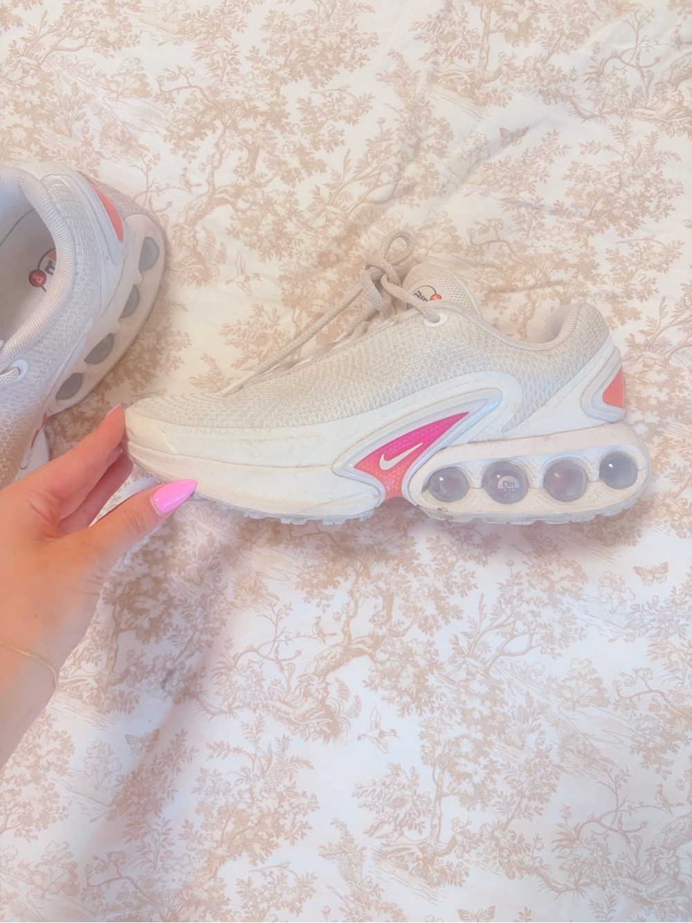 Nike Women’s White Sneakers with Pink Accents